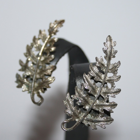 Vintage Jewelry - Vintage silver leaf earrings
